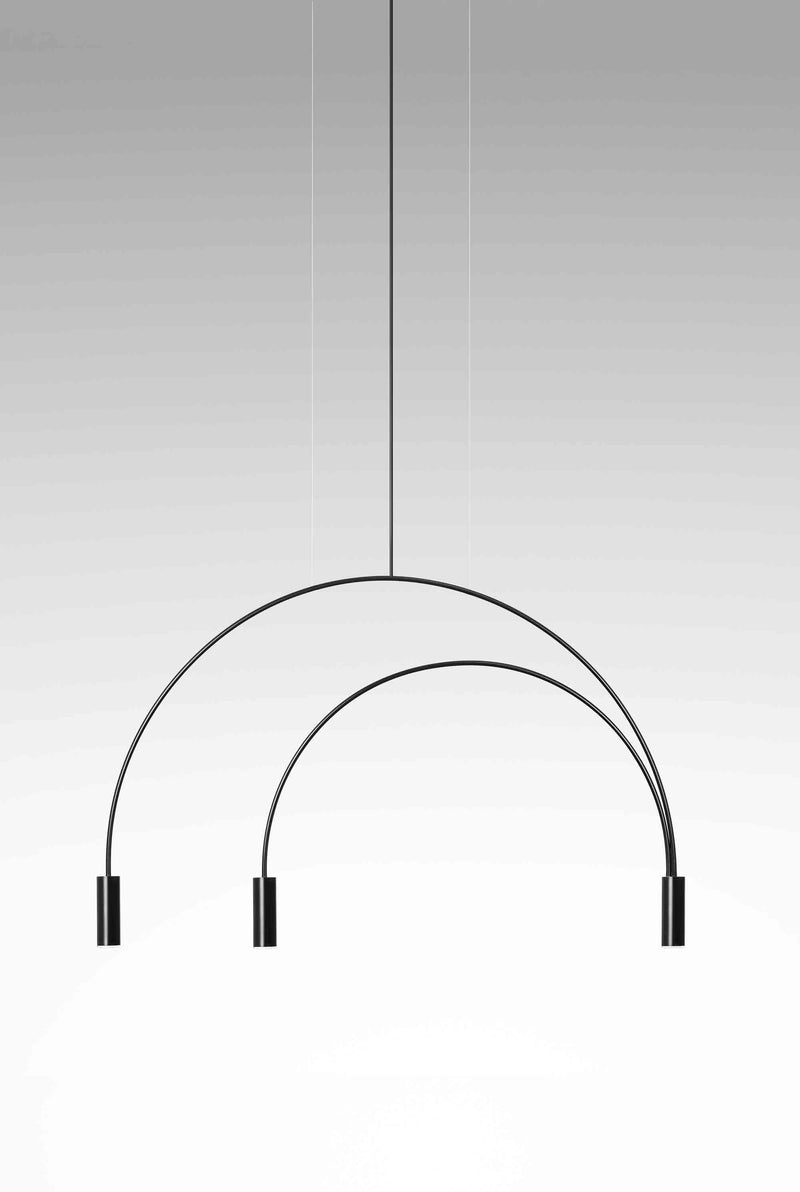 VOLTA - LED-Bogenleuchte 3536 3flammig - Nahtrang Studio - estiluz